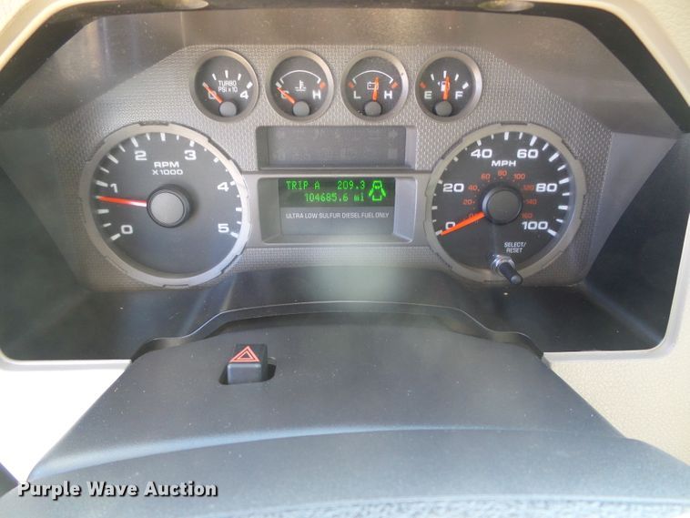 image for item DG0369 2008 Ford F550 Super Duty XLT SuperCab flatbed truck