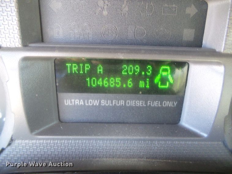 image for item DG0369 2008 Ford F550 Super Duty XLT SuperCab flatbed truck