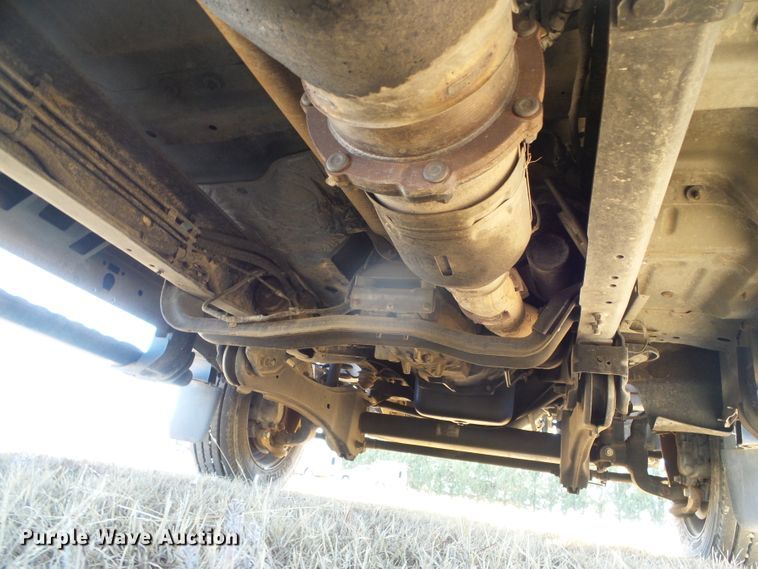 image for item DG0369 2008 Ford F550 Super Duty XLT SuperCab flatbed truck