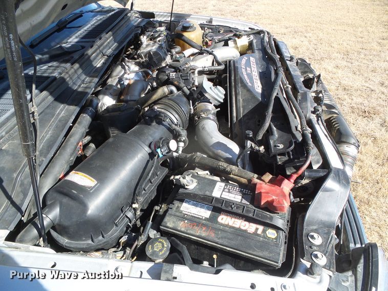 image for item DG0369 2008 Ford F550 Super Duty XLT SuperCab flatbed truck