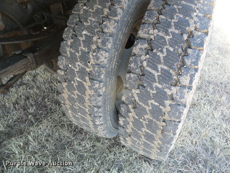 image for item DG0369 2008 Ford F550 Super Duty XLT SuperCab flatbed truck