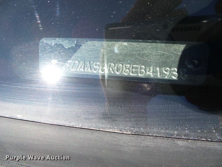 image for item DG0369 2008 Ford F550 Super Duty XLT SuperCab flatbed truck