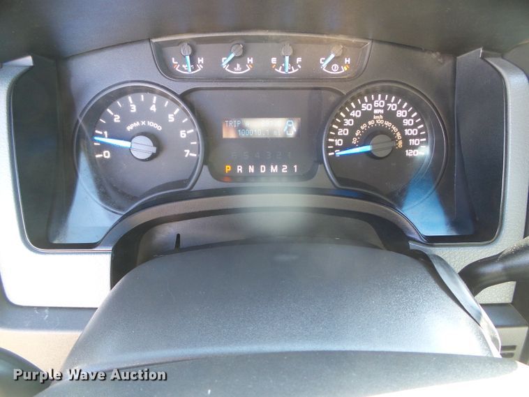 image for item DG0370 2013 Ford F150 XL pickup truck