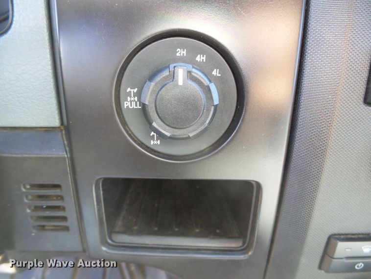 image for item DG0370 2013 Ford F150 XL pickup truck