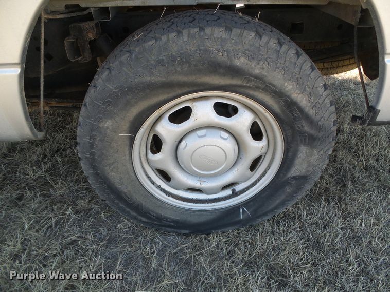 image for item DG0370 2013 Ford F150 XL pickup truck