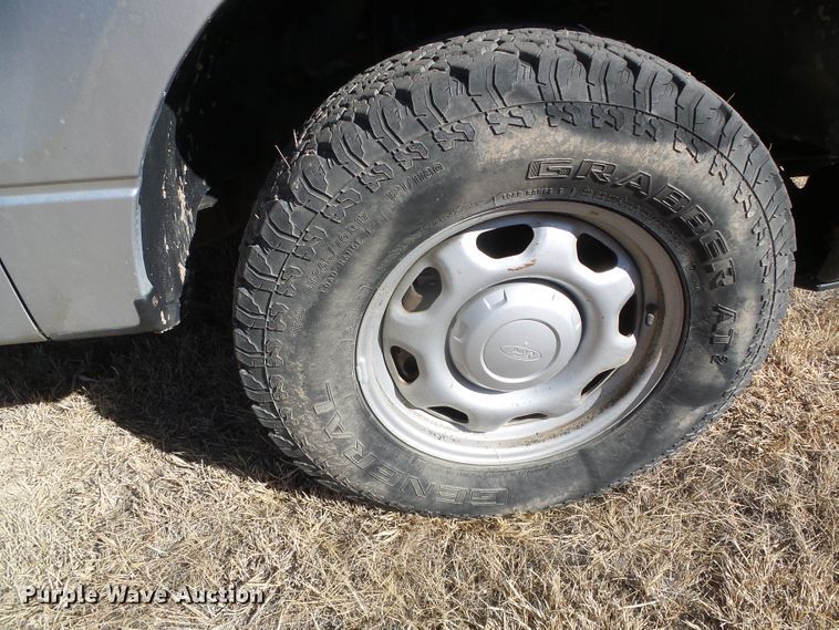 image for item DG0370 2013 Ford F150 XL pickup truck