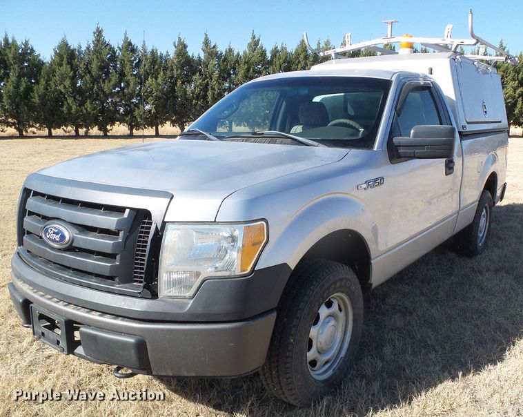 image for item DG0371 2010 Ford F150 XL pickup truck