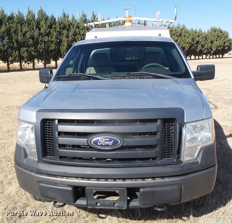 image for item DG0371 2010 Ford F150 XL pickup truck