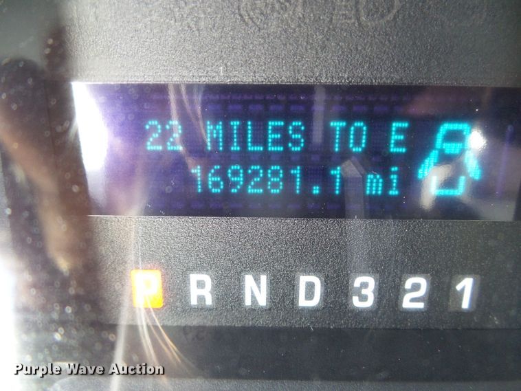 image for item DG0371 2010 Ford F150 XL pickup truck