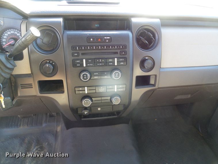 image for item DG0371 2010 Ford F150 XL pickup truck