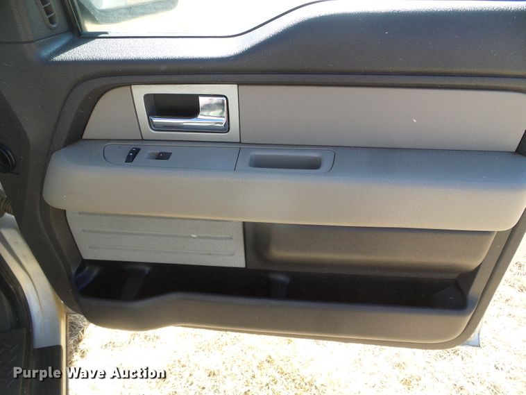 image for item DG0371 2010 Ford F150 XL pickup truck