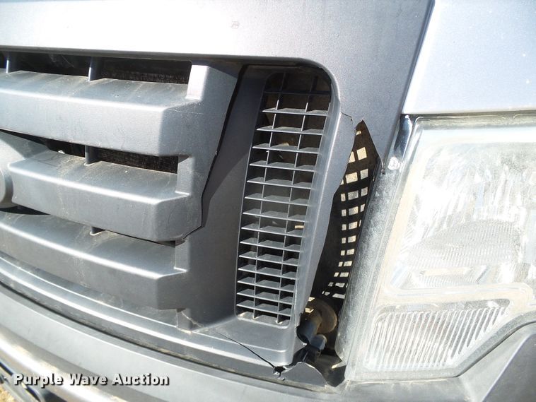 image for item DG0371 2010 Ford F150 XL pickup truck