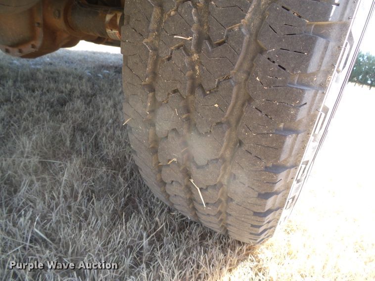 image for item DG0371 2010 Ford F150 XL pickup truck