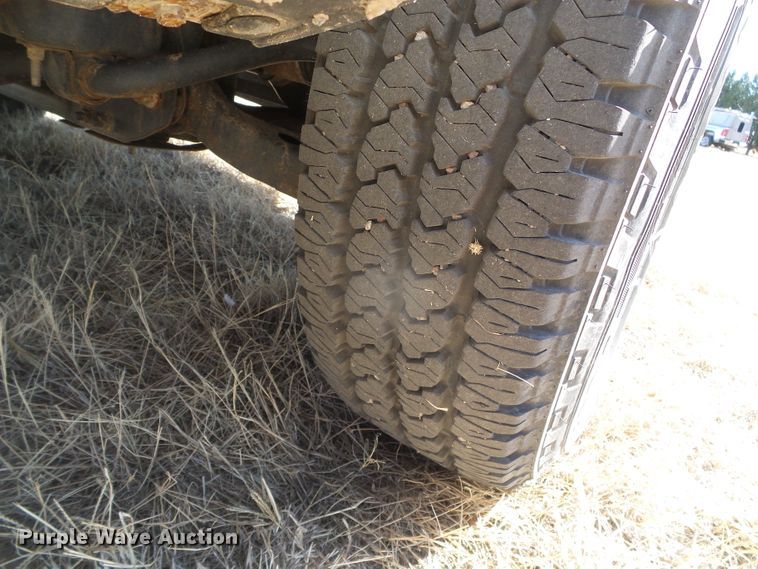 image for item DG0371 2010 Ford F150 XL pickup truck