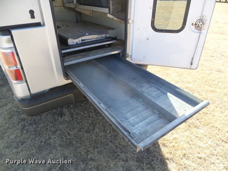 image for item DG0371 2010 Ford F150 XL pickup truck