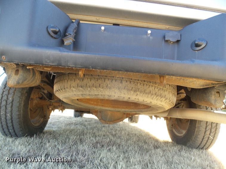 image for item DG0371 2010 Ford F150 XL pickup truck