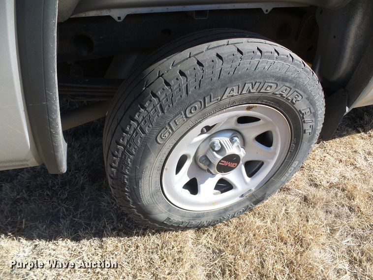 image for item DG0372 2014 GMC Sierra 1500 Double Cab pickup truck