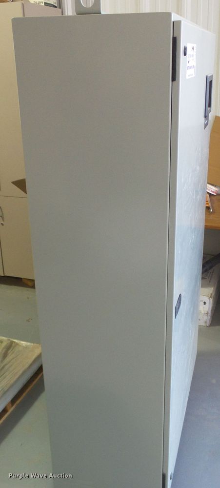 image for item DG0375 GE Zenith ZTSL120ES3-4 transfer switch