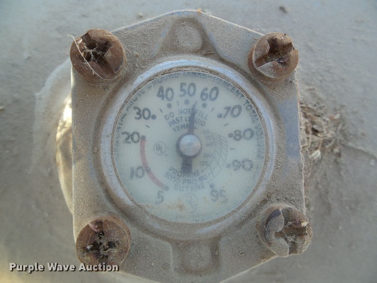 image for item DG0376 1975 propane tank