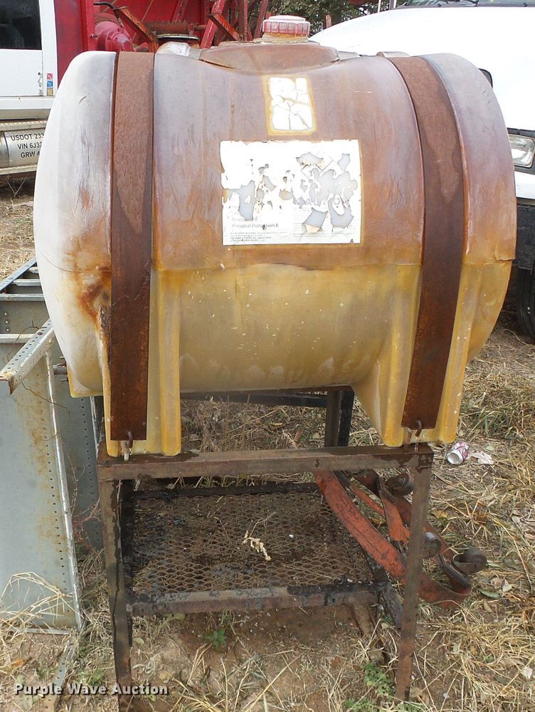 image for item DG0377 (2) poly tanks