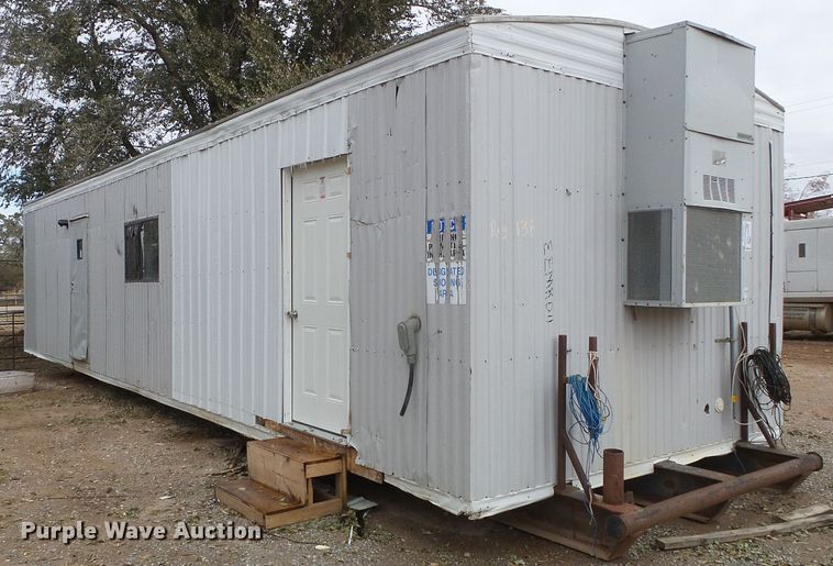 image for item DG0378 Oilfield doghouse