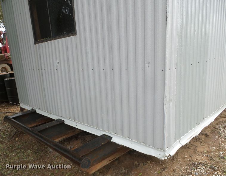 image for item DG0378 Oilfield doghouse