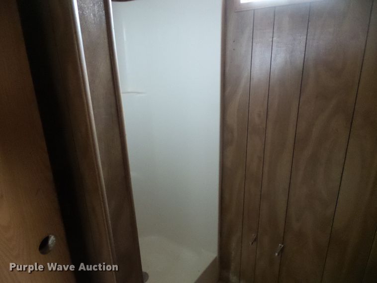 image for item DG0378 Oilfield doghouse