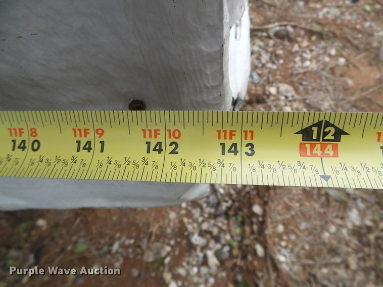 image for item DG0378 Oilfield doghouse