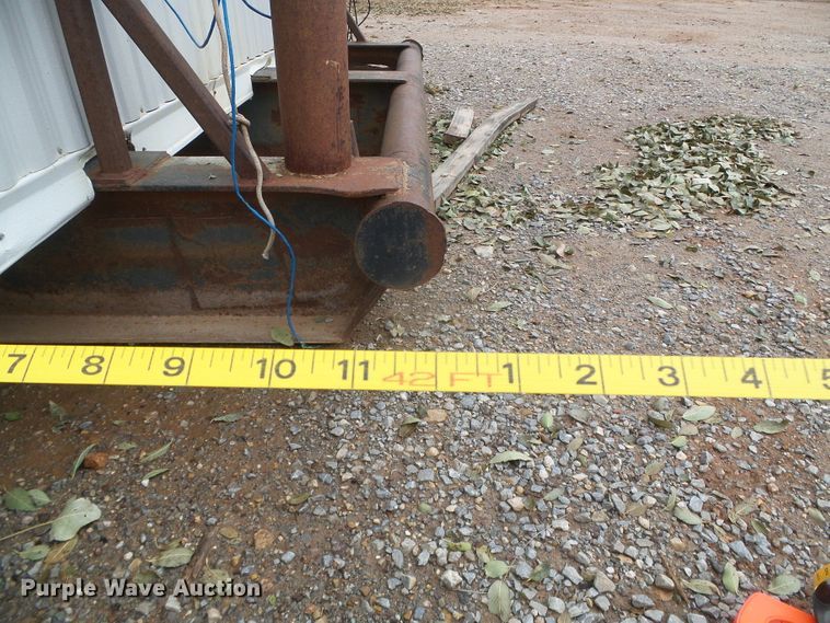 image for item DG0378 Oilfield doghouse