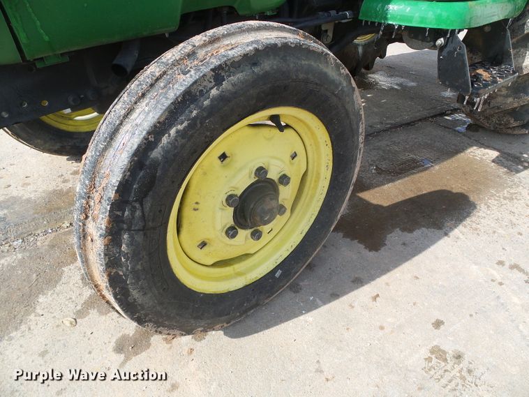 image for item DG0379 2002 John Deere 4310 tractor