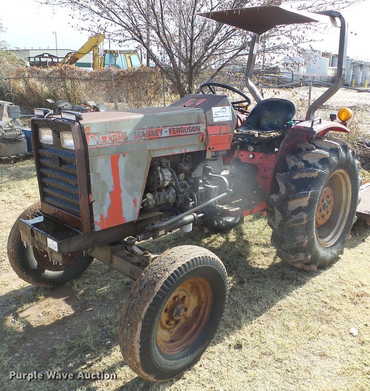 image for item DG0380 1990 Massey Ferguson 1035 tractor
