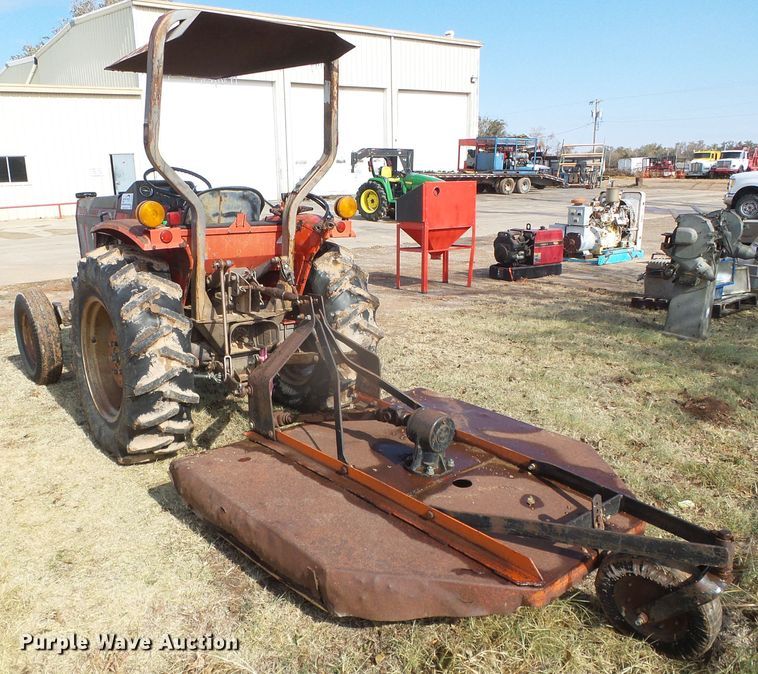 image for item DG0380 1990 Massey Ferguson 1035 tractor