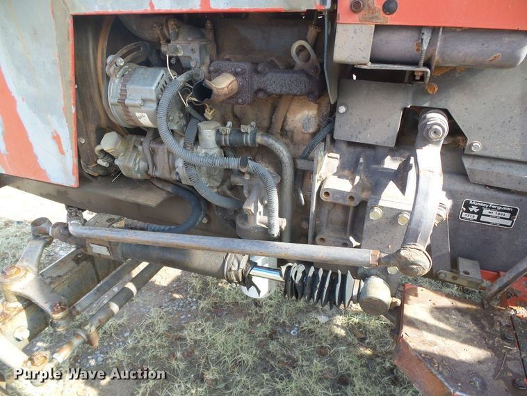 image for item DG0380 1990 Massey Ferguson 1035 tractor