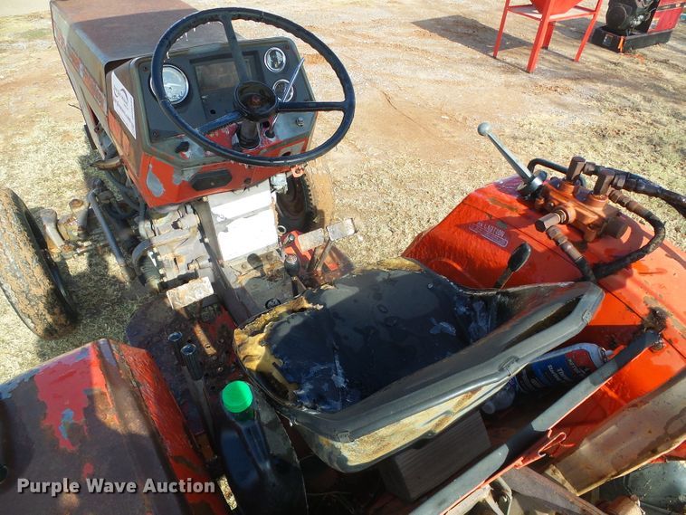 image for item DG0380 1990 Massey Ferguson 1035 tractor