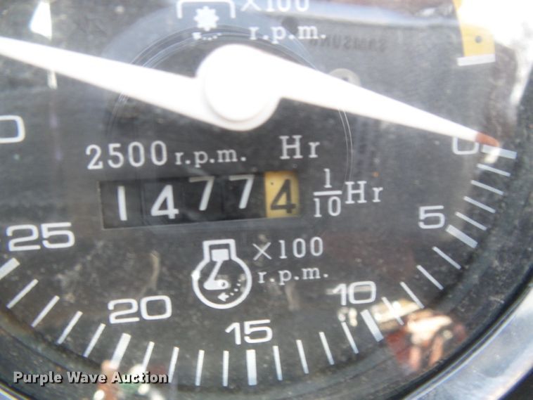 image for item DG0380 1990 Massey Ferguson 1035 tractor