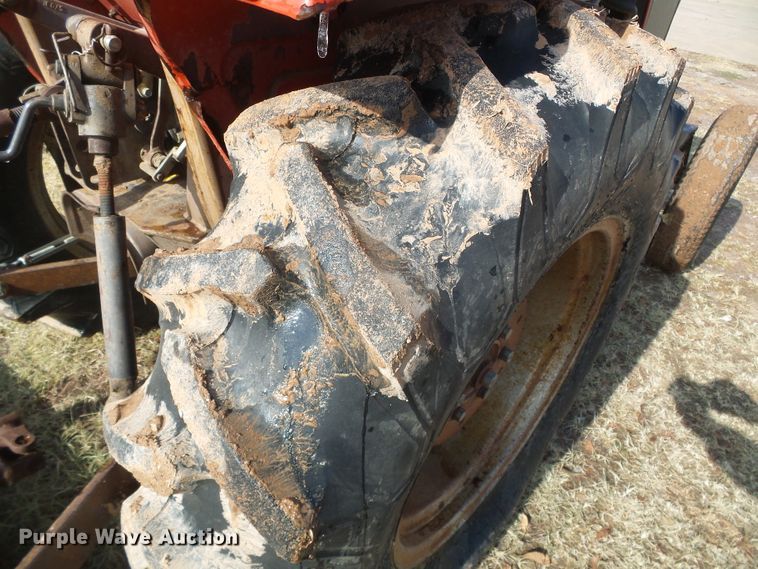 image for item DG0380 1990 Massey Ferguson 1035 tractor