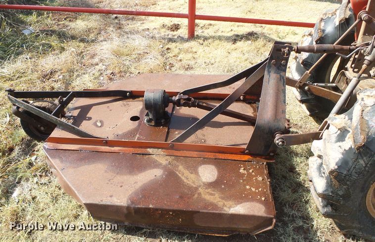 image for item DG0380 1990 Massey Ferguson 1035 tractor