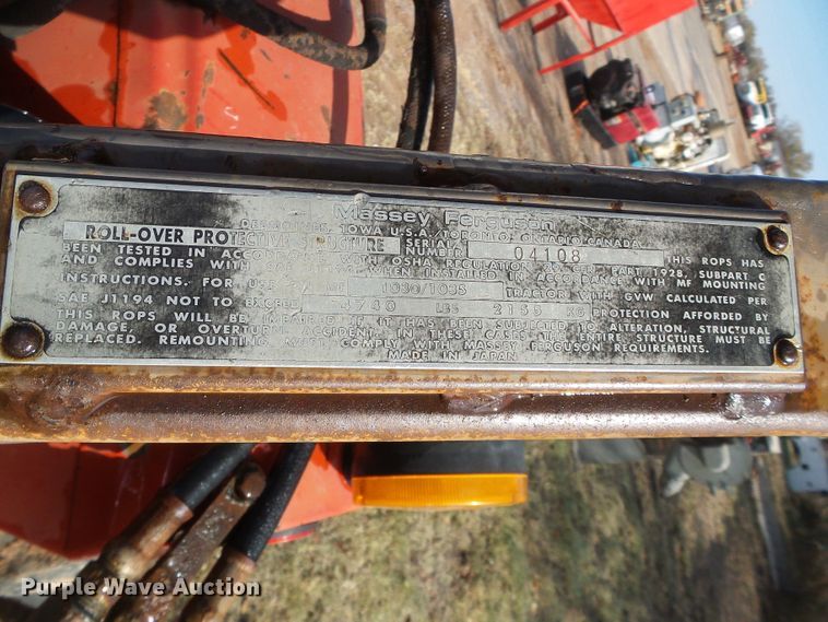 image for item DG0380 1990 Massey Ferguson 1035 tractor