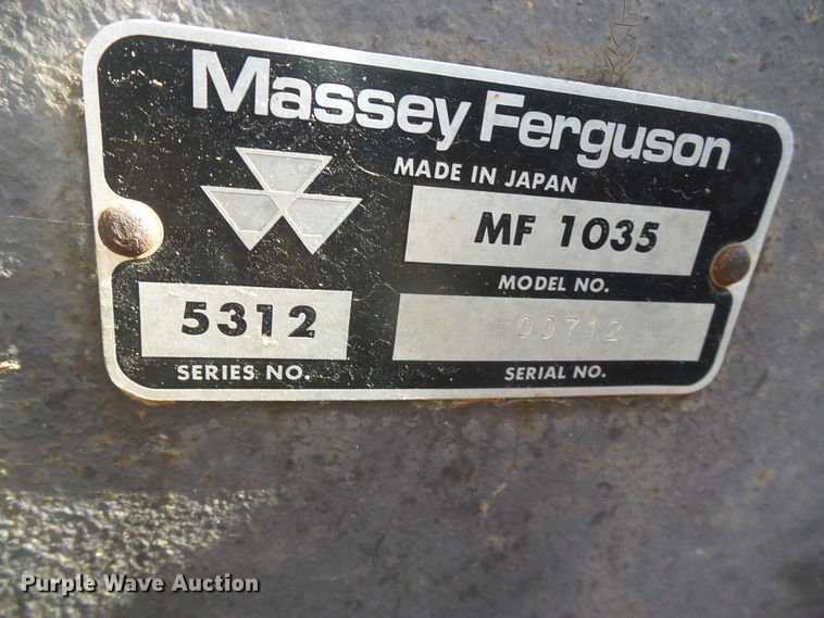 image for item DG0380 1990 Massey Ferguson 1035 tractor