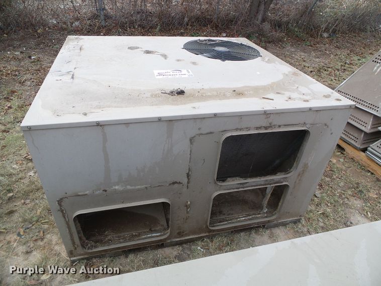 image for item DG0385 (2) Compak 10 AC units