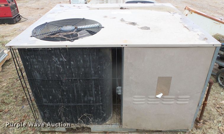 image for item DG0385 (2) Compak 10 AC units