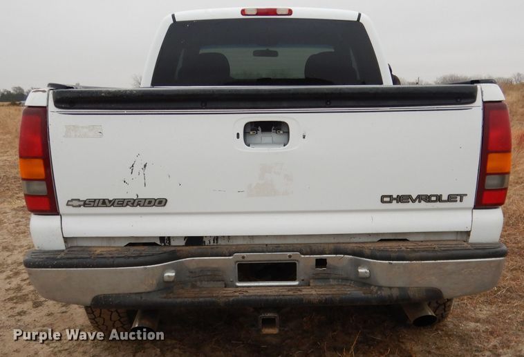 image for item DG5861 2001 Chevrolet Silverado 1500 Ext. Cab pickup truck