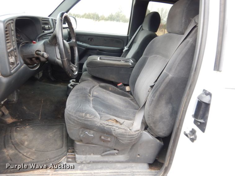 image for item DG5861 2001 Chevrolet Silverado 1500 Ext. Cab pickup truck