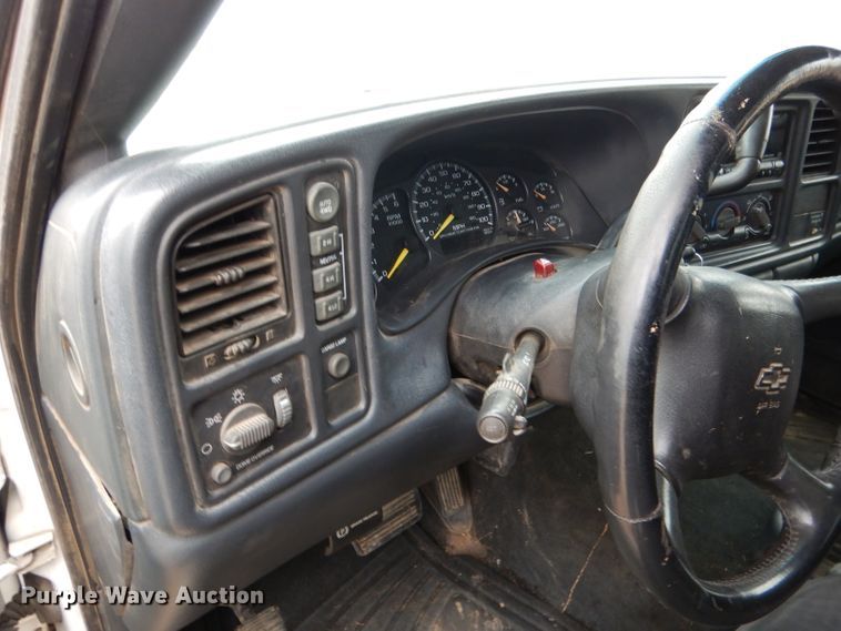 image for item DG5861 2001 Chevrolet Silverado 1500 Ext. Cab pickup truck