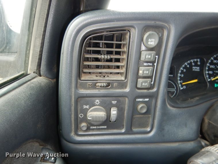 image for item DG5861 2001 Chevrolet Silverado 1500 Ext. Cab pickup truck