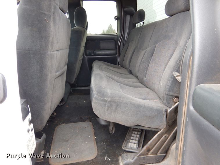 image for item DG5861 2001 Chevrolet Silverado 1500 Ext. Cab pickup truck