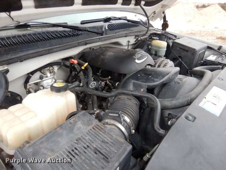 image for item DG5861 2001 Chevrolet Silverado 1500 Ext. Cab pickup truck