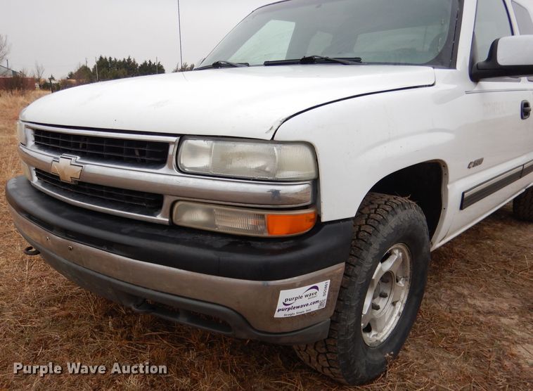 image for item DG5861 2001 Chevrolet Silverado 1500 Ext. Cab pickup truck