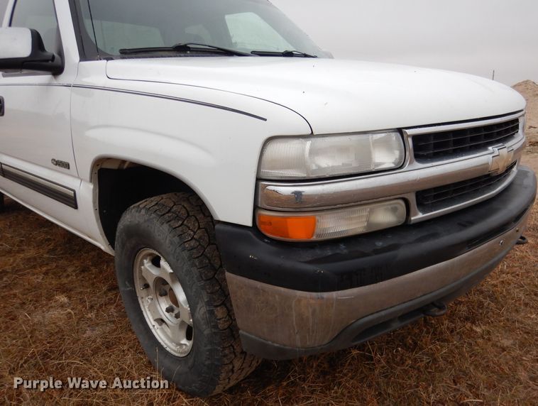 image for item DG5861 2001 Chevrolet Silverado 1500 Ext. Cab pickup truck