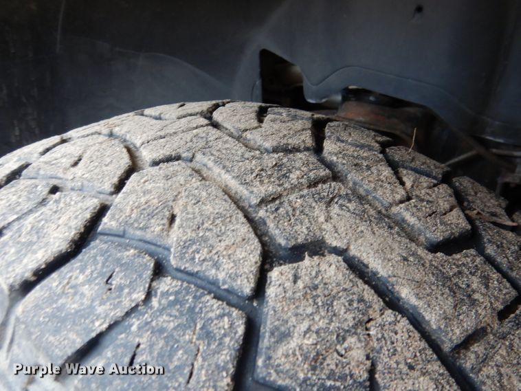 image for item DG5861 2001 Chevrolet Silverado 1500 Ext. Cab pickup truck